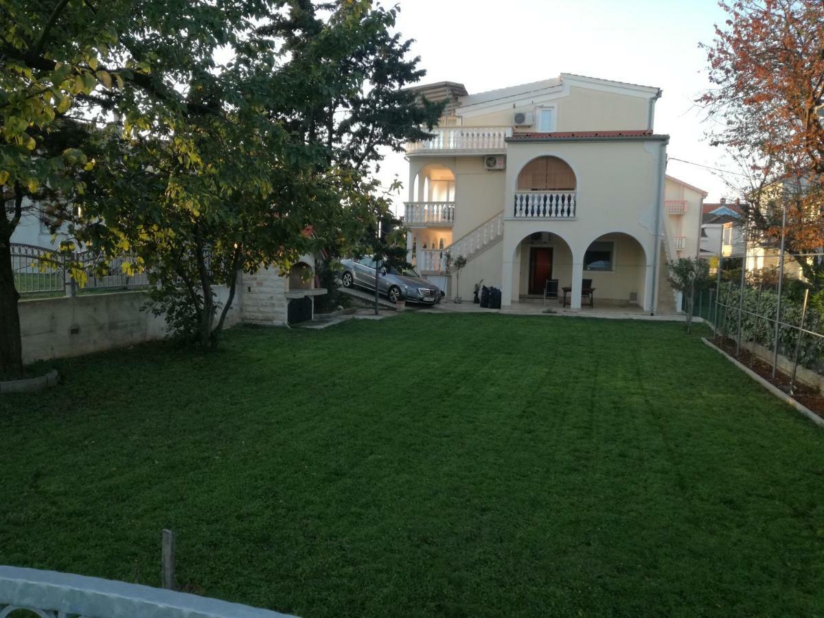 Apartmani Puzek Bibinje Luaran gambar
